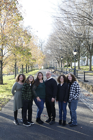 2022 Family Portraits - Hahn and Family