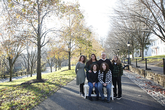 2022 Family Portraits - Hahn and Family