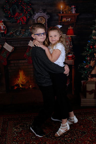 2020 Holiday Mini Session - Kylie and Daulton
