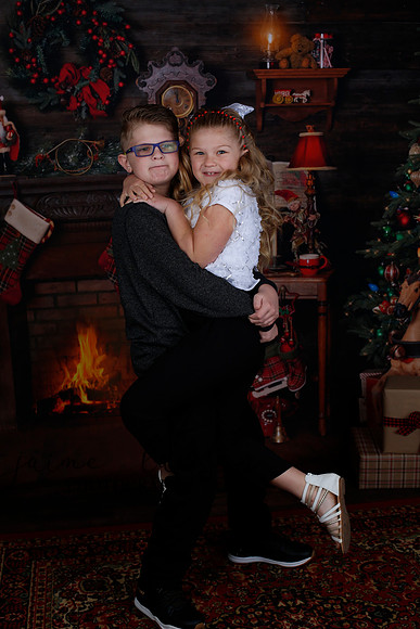2020 Holiday Mini Session - Kylie and Daulton