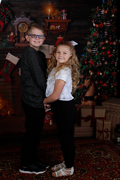 2020 Holiday Mini Session - Kylie and Daulton