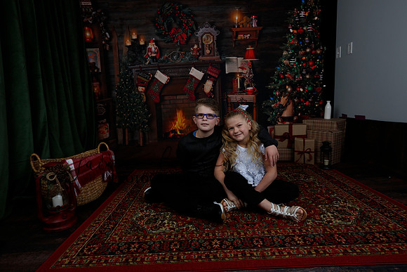 2020 Holiday Mini Session - Kylie and Daulton