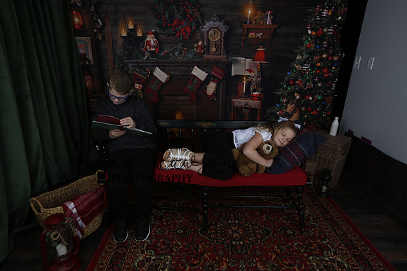 2020 Holiday Mini Session - Kylie and Daulton