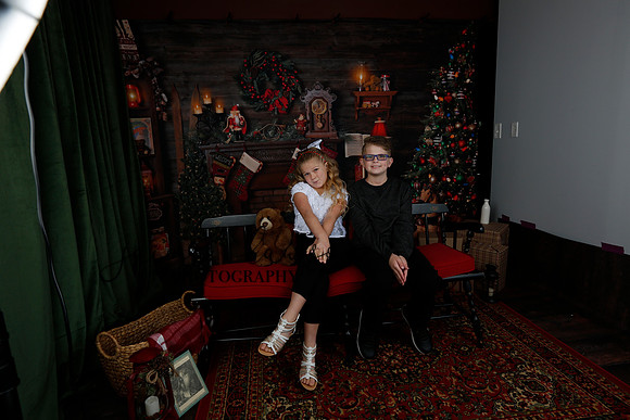 2020 Holiday Mini Session - Kylie and Daulton