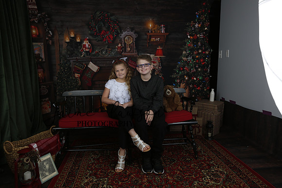 2020 Holiday Mini Session - Kylie and Daulton