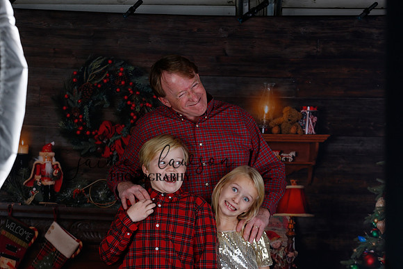 2020 Holiday Mini Session - Sharkey