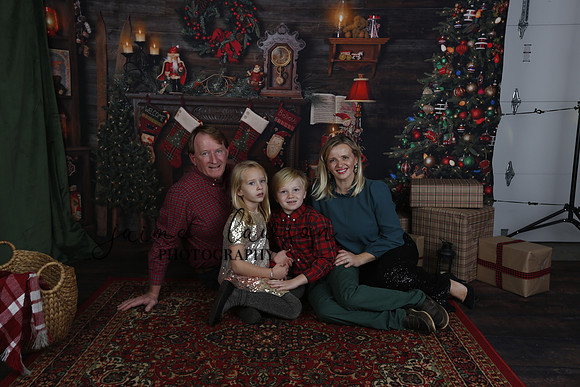 2020 Holiday Mini Session - Sharkey