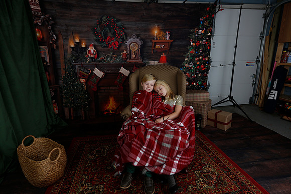 2020 Holiday Mini Session - Sharkey