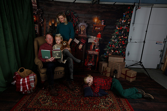 2020 Holiday Mini Session - Sharkey