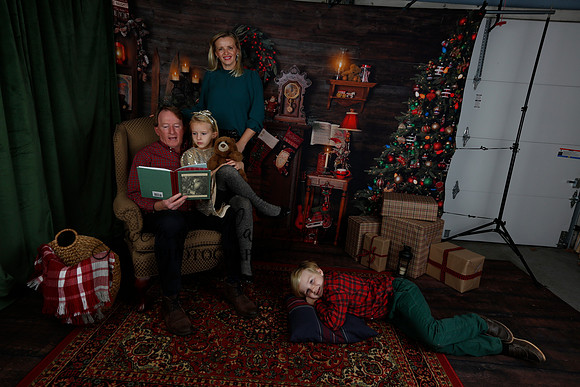 2020 Holiday Mini Session - Sharkey