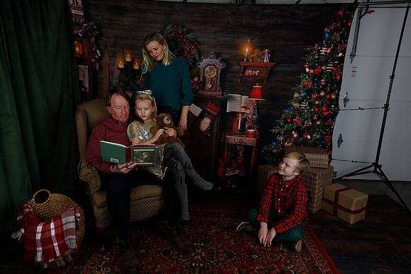 2020 Holiday Mini Session - Sharkey