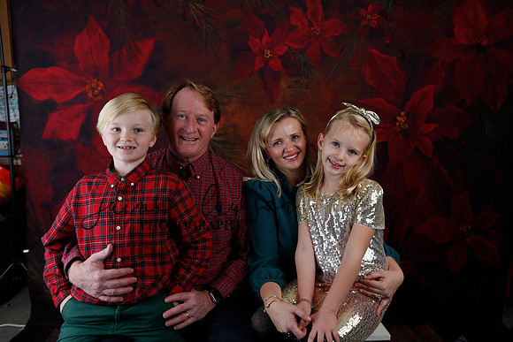 2020 Holiday Mini Session - Sharkey