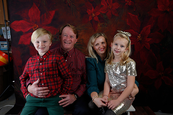 2020 Holiday Mini Session - Sharkey