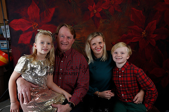2020 Holiday Mini Session - Sharkey
